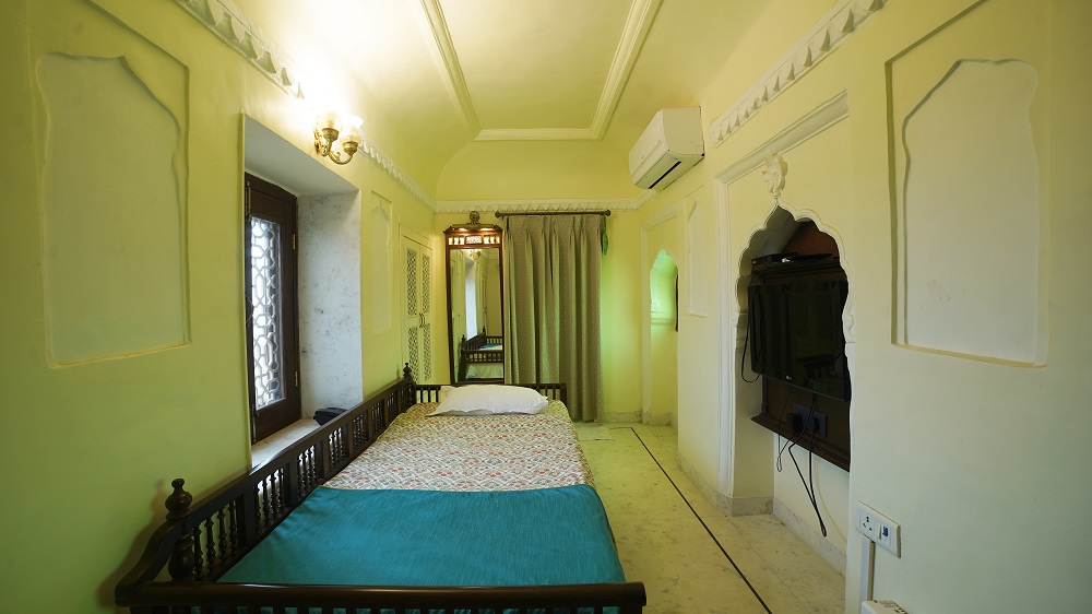 Deluxe Room Non AC 2
