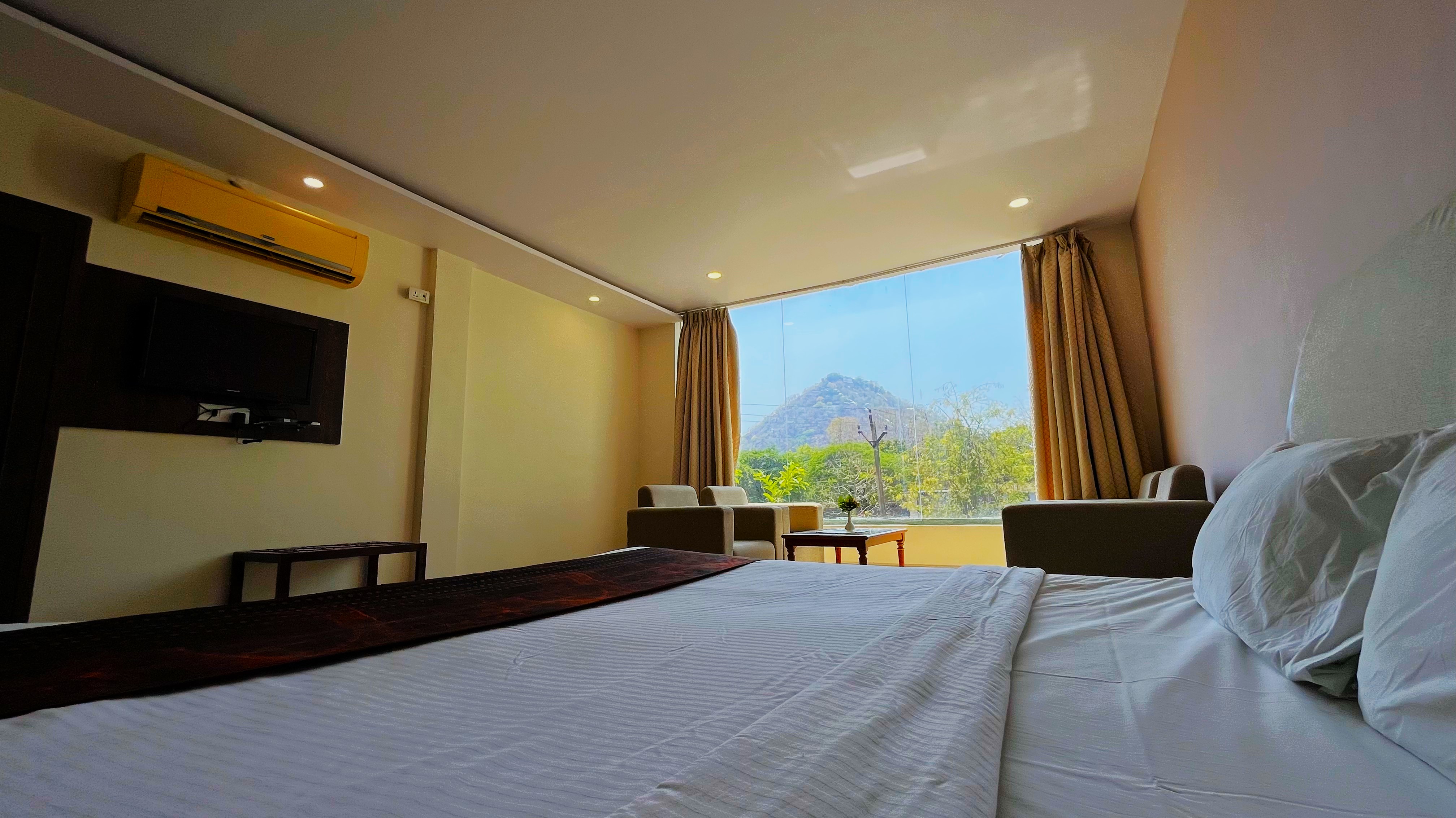 Deluxe Room Non AC 2