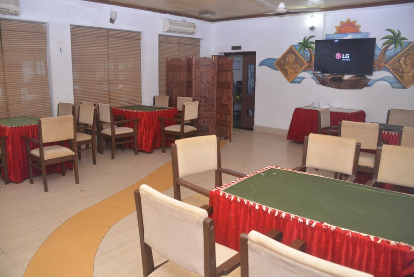Deluxe AC Room 2