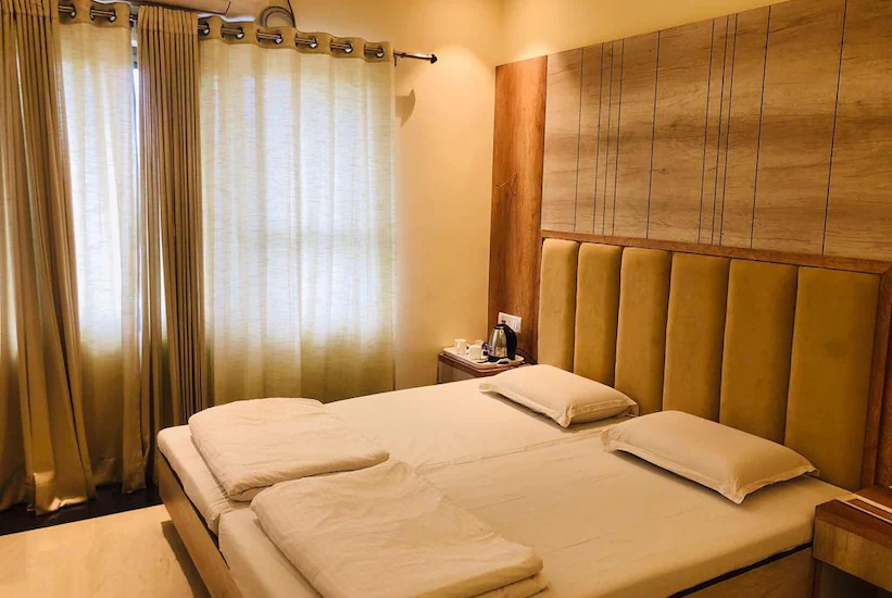 Deluxe Room Non AC 3