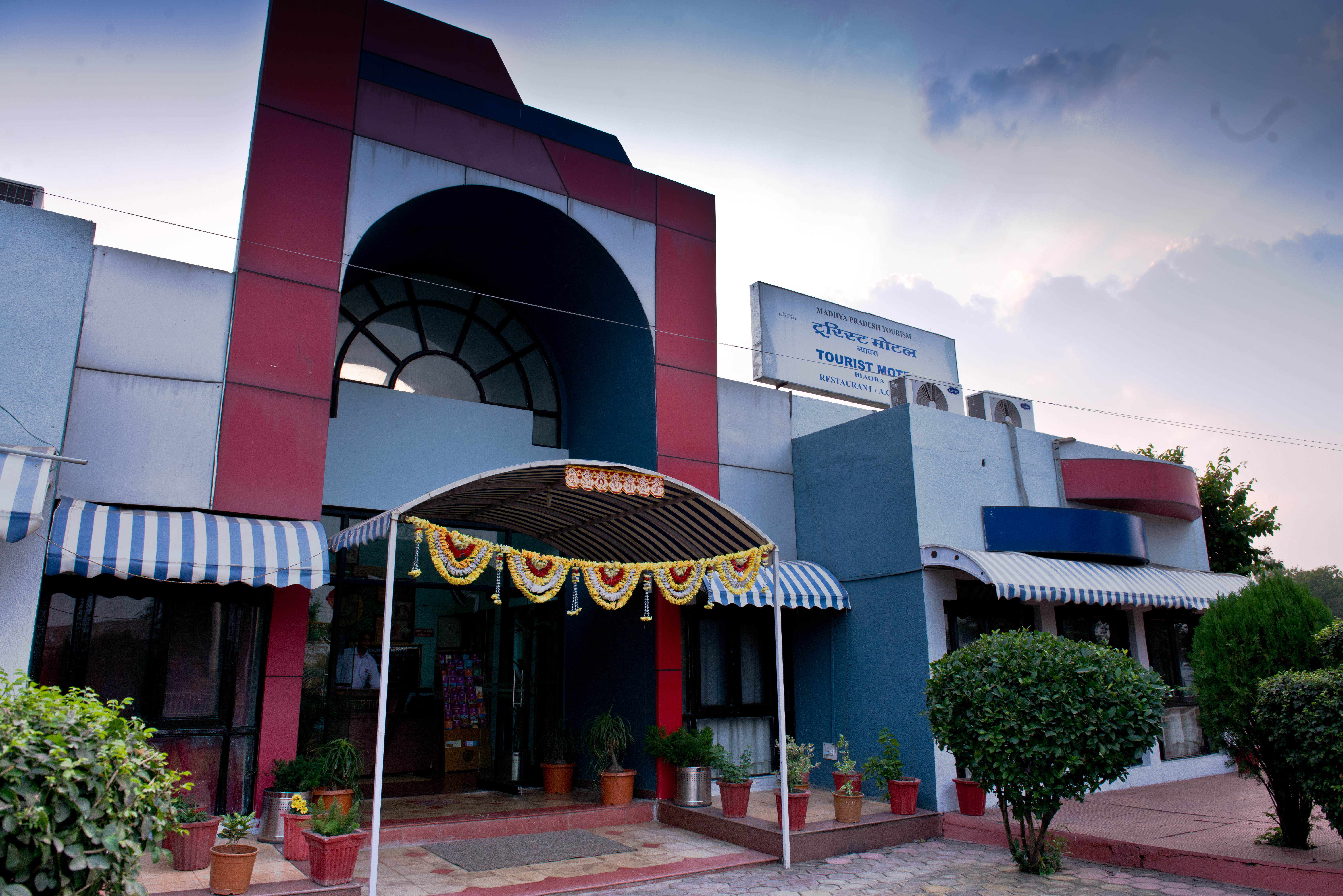 MPT Tourist Motel, Biaora